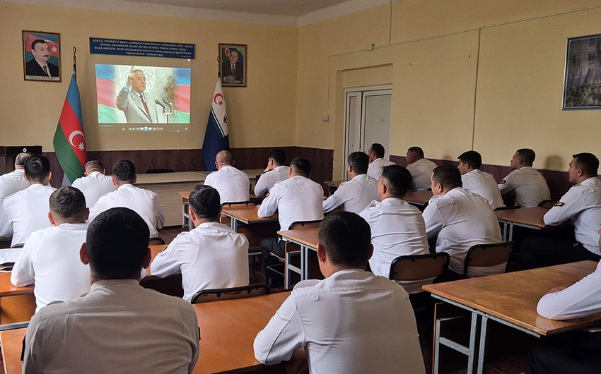 Müstəqilliyin Bərpası Günü münasibətilə Azərbaycan Ordusunda silsilə tədbirlər keçirilib