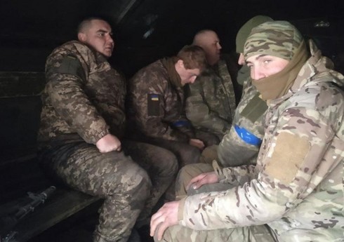 Украинские военные уничтожили две части российской армии и захватили автобус с солдатами