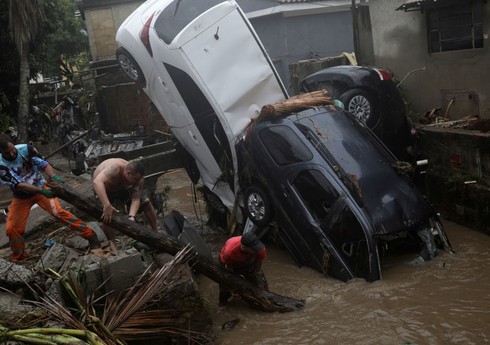 Не менее семи человек погибли из-за сильных дождей на юге Бразилии