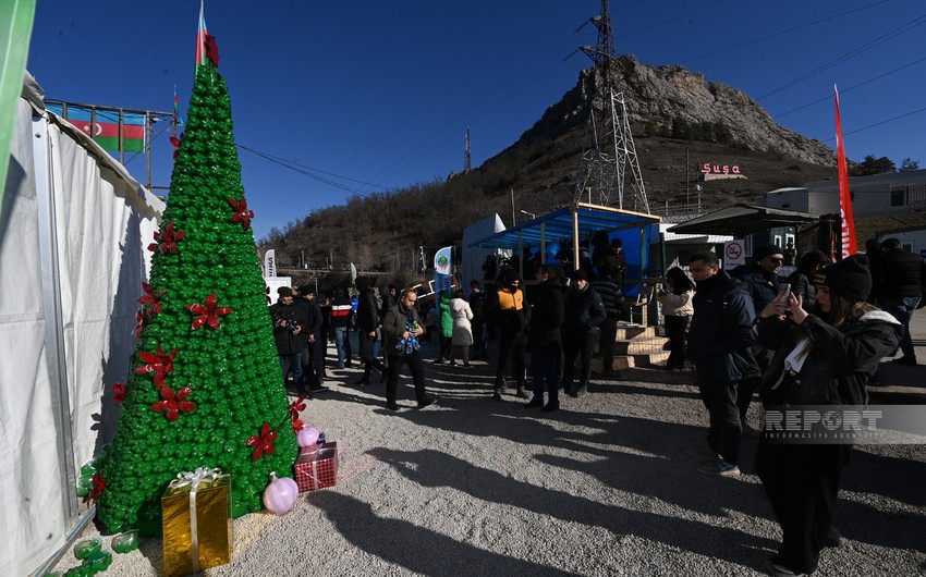 Environmental activists set up New Year tree in area of protest on Khankandi-Lachin road