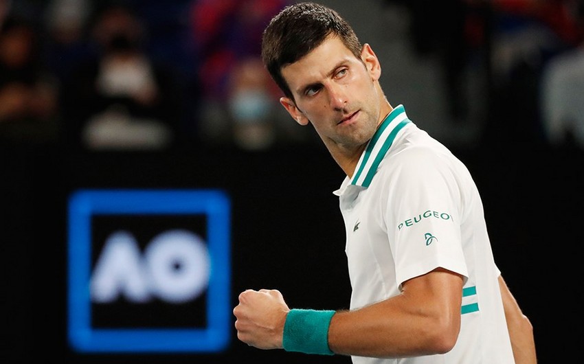 Novak Cokoviç Federerin nailiyyətini təkrarlayıb