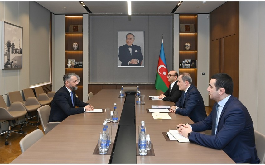 Albania's newly appointed ambassador presents credentials to Azerbaijan's foreign minister