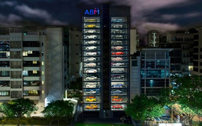 15-этажный автомат по продаже спорткаров появился в Сингапуре