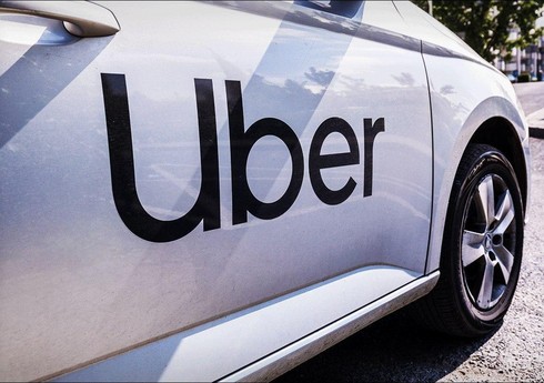 Суд во Франции обязал Uber выплатить таксистам 180 тыс. евро компенсаций