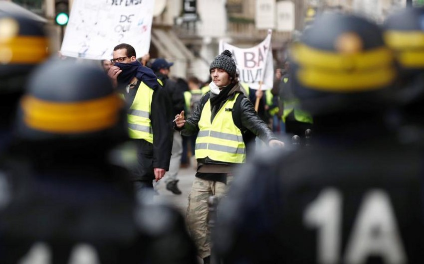 Parisdə keçirilən aksiyalarda 81 nəfər həbs edilib, yüzlərlə saxlanılan var - YENİLƏNİB-2 - FOTO