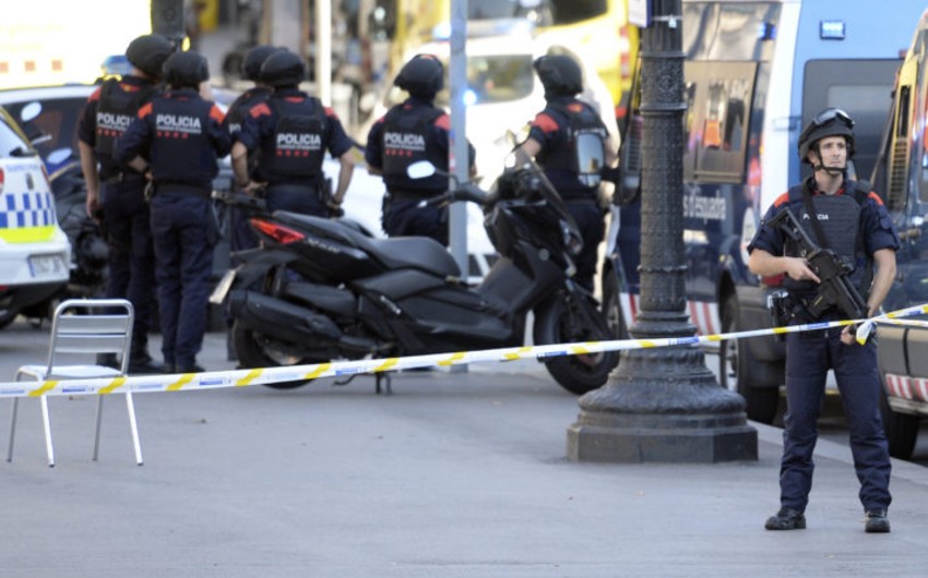 Глава МВД Испании взял на себя руководство каталонской полицией