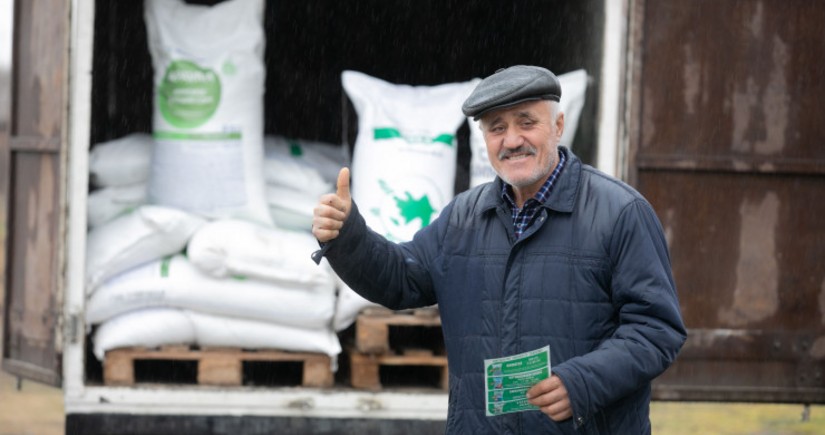 Azərbaycanda mineral gübrələrin səyyar satışına başlanılıb
