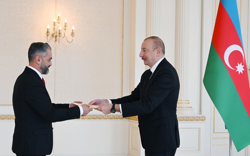 Ilham Aliyev receives credentials of incoming ambassador of Albania to Azerbaijan