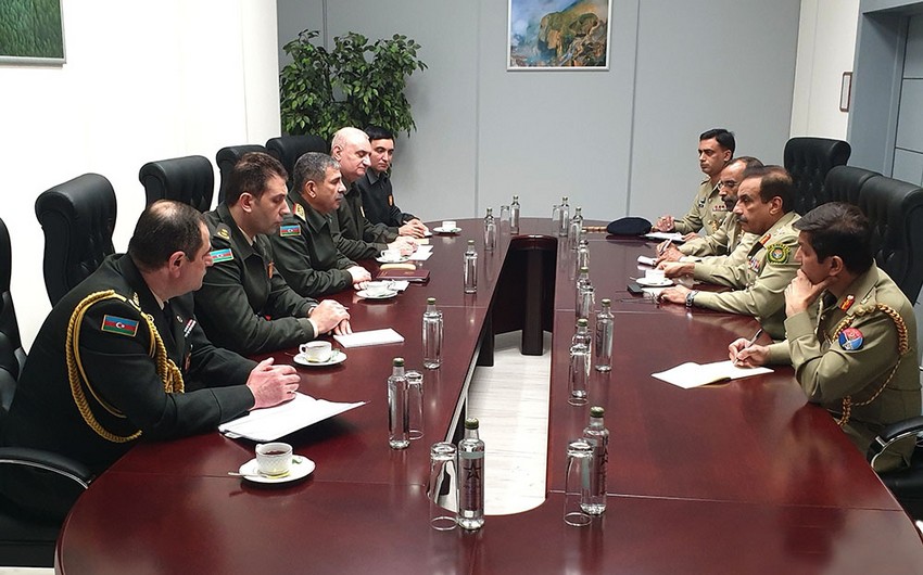Азербайджан и Пакистан обсудили вопросы расширения военного сотрудничества
