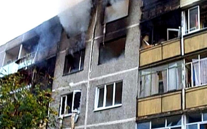 ​При взрыве в жилом доме Баку пострадали пять человек