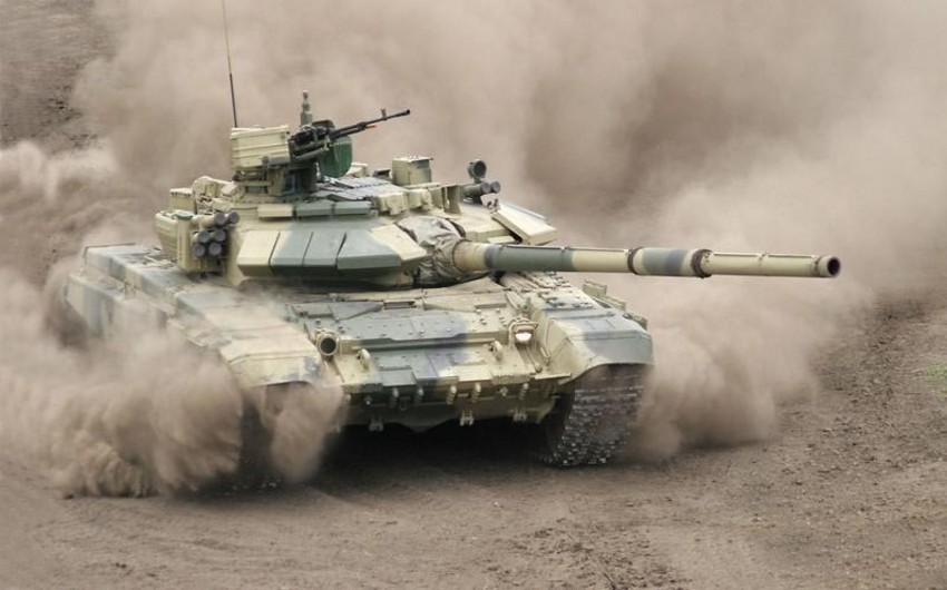 Россия завершит поставку Азербайджану танков Т-90С в начале 2015 года