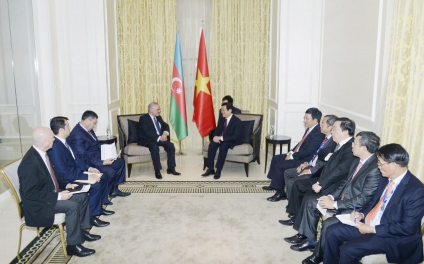 Премьер-министр Азербайджана встретился с президентом Вьетнама