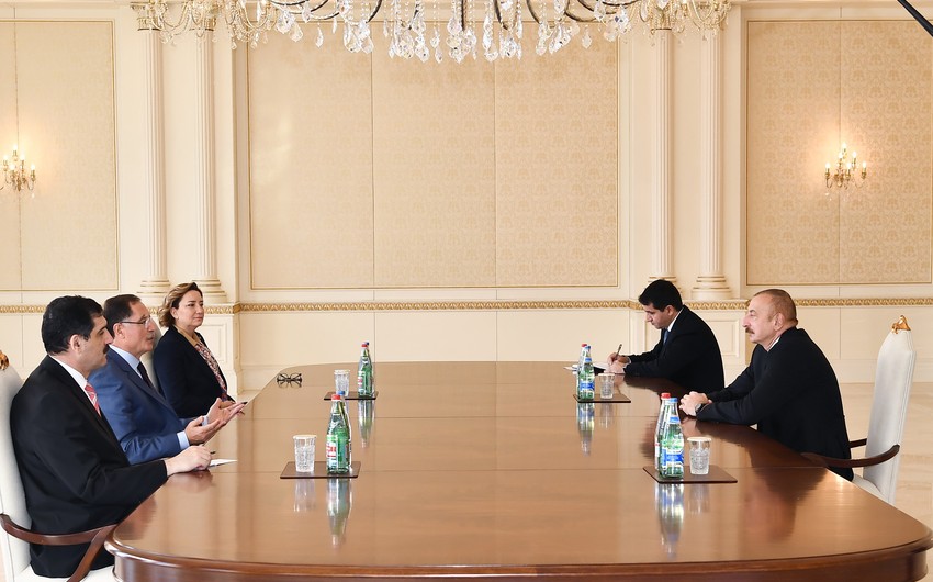 Президент Ильхам Алиев принял главного омбудсмена Турции