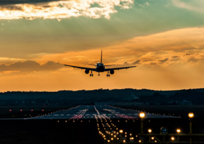 İran üzərində hava məkanının bağlanması səbəbindən bir neçə təyyarə Bakı Aeroportuna enib