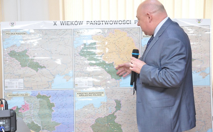 Посол Польши в Азербайджане провел лекцию для студентов АУЯ