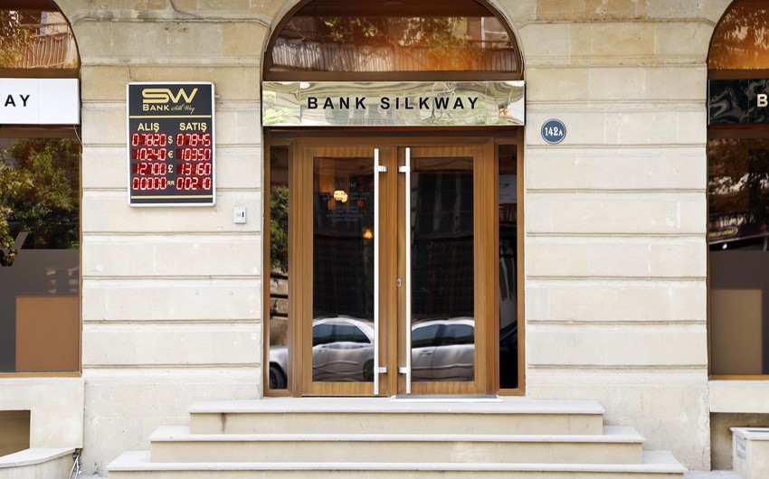 Silkway Bank manat/dollar konvertasiyasını məhdudlaşdırıb