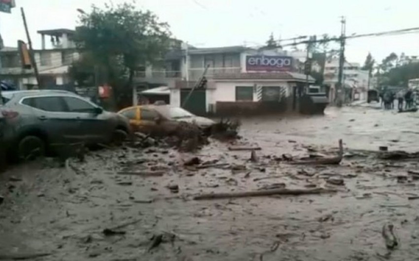 Число жертв наводнения в столице Эквадора возросло до 23