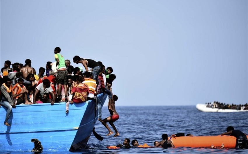 В Тунисе спасли мигрантов в Средиземном море
