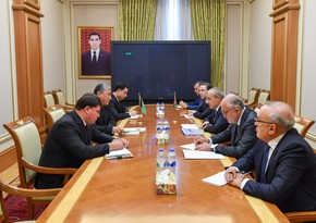 Азербайджан обсудил с Туркменистаном увеличение торгового оборота