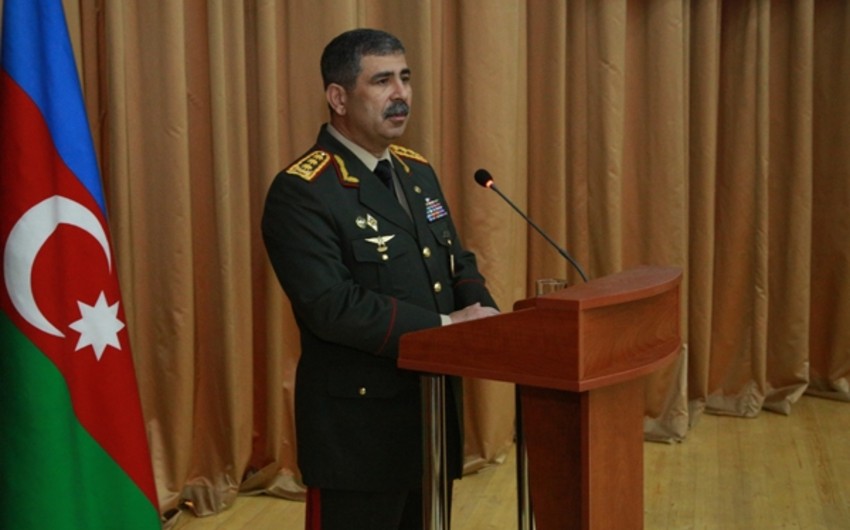 Azerbaijani Defense Minister on visit to Moscow