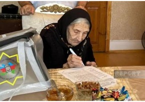 101-year-old voter casts ballot in Azerbaijan's Sumgayit