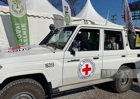 ICRC vehicles pass freely on Khankandi-Lachin road