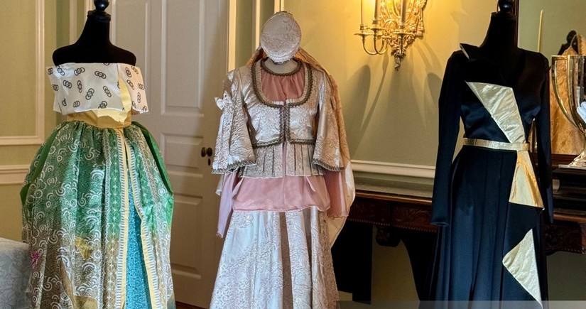 Azerbaijani national clothing on display at Woodrow Wilson House in Washington
