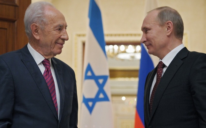 Russian President meets with former Israeli leader