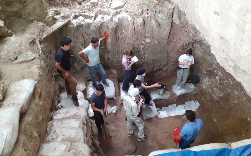 Международная археологическая экспедиция исследует древнюю пещерную стоянку Дамджылы
