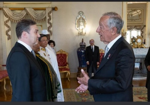 Посол Азербайджана вручил верительные грамоты президенту Португалии