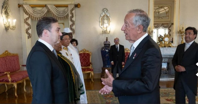 Azerbaijan ambassador presents credentials to President of Portugal