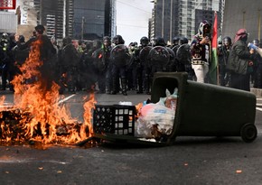 Anti-war protest in Melbourne ends in riots and clashes with police