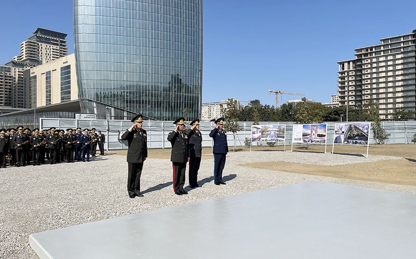 Руководящий состав Министерства обороны посетил строящийся Парк Победы