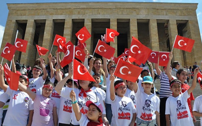 Сегодня в Турции отмечается День молодежи и спорта