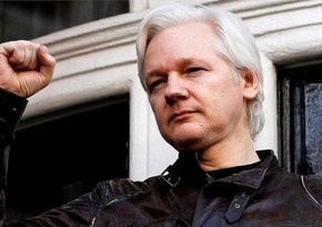 Assange banned from entering US without permission