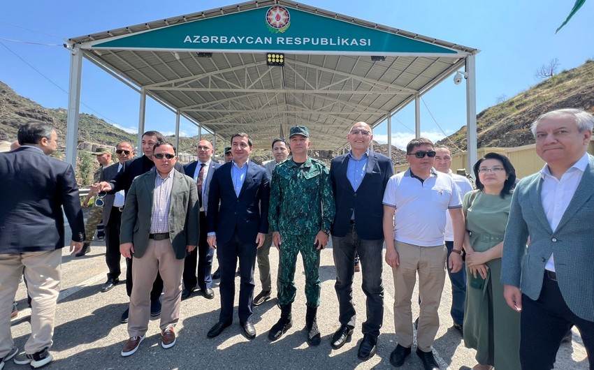 Hikmət Hacıyev: Aparılan istintaq tədbirlərini sərhəd-buraxılış məntəqəsinin bağlanması kimi qələmə vermək əsassızdır