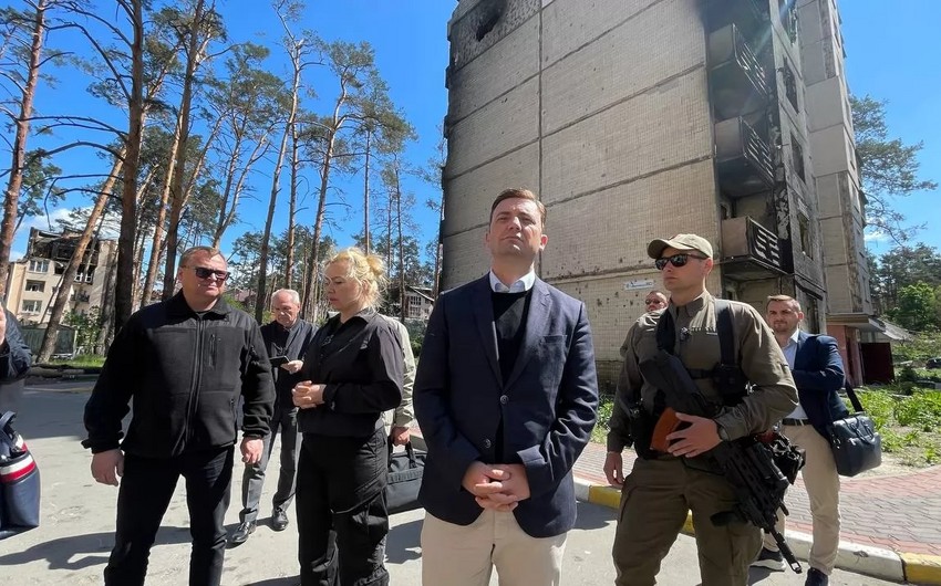 Глава МИД Северной Македонии посетил украинский город Ирпень