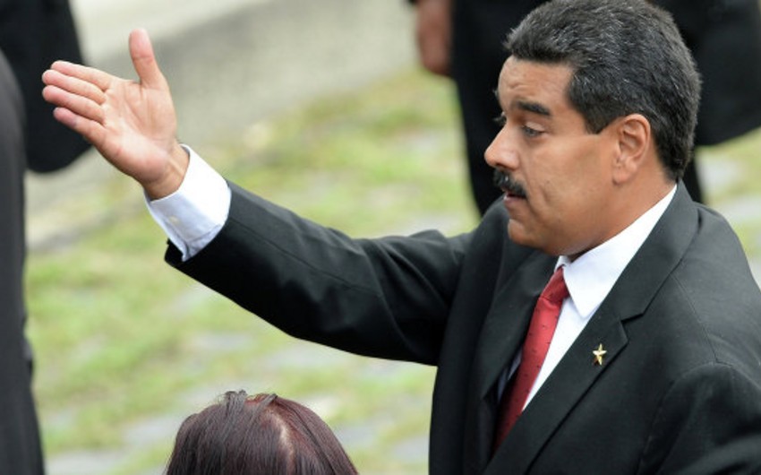 Лидер Венесуэлы вручит Обаме петицию о снятии санкций