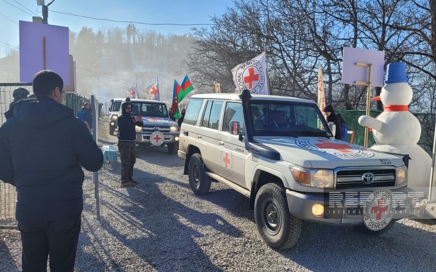 В Ханкенди беспрепятственно проехали автомобили МККК