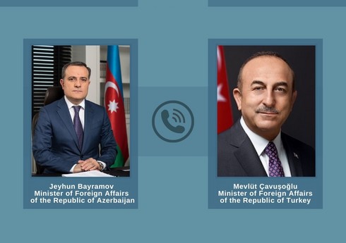 Главы МИД Азербайджана и Турции провели телефонную беседу