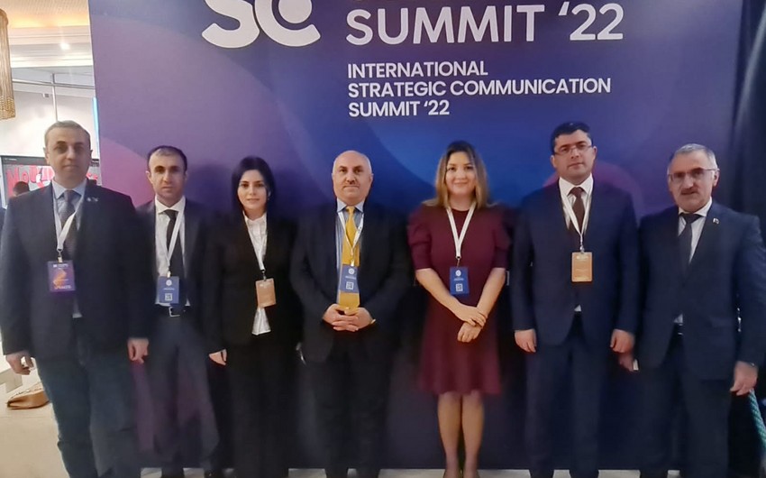 Азербайджан представлен на Международном саммите по стратегическим коммуникациям