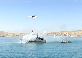 ВМС и МЧС Азербайджана проводят учения в Каспийском море