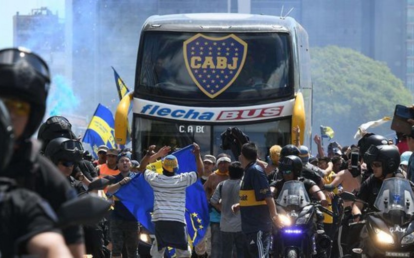 Финальный матч Кубка Либертадорес перенесен из-за атаки фанатов на автобус с игроками