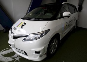 Japan expects driverless taxis in 2020