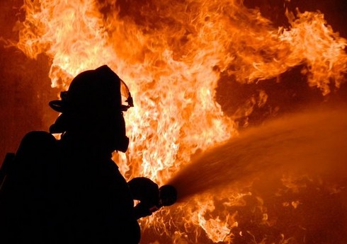 В Хатаинском районе Баку потушили пожар