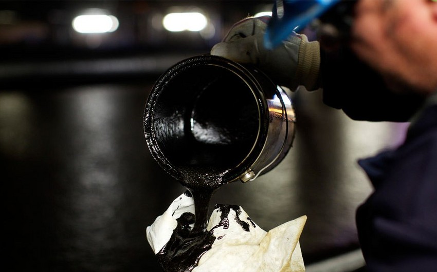 “Bloomberg”: Dünyada neftin qiymətini üç nəfər müəyyən edir