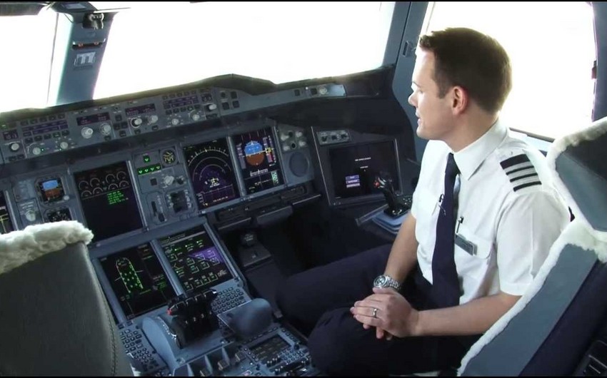 British Airways considers slashing about 800 pilot jobs