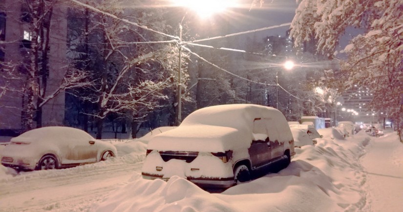 Greece announces public holiday amid heavy snowfall