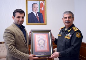 Azerbaijani defense minister meets Selcuk Bayraktar