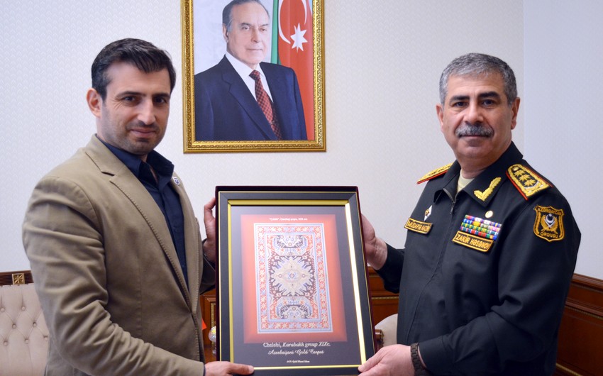 Azerbaijani defense minister meets Selcuk Bayraktar